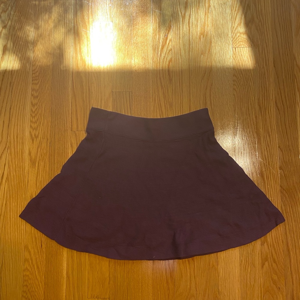 Knit burgundy aritzia skirt